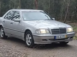 Cinza Usado 1999 Mercedes C220 Elegance Sedan | € 5.000