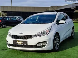 Branco Usado 2013 Kia Ceed GT 2 Coupé | € 12.999