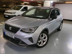 Cinza Usado 2022 Seat Arona FR SUV | € 18.490 (Preço justo)