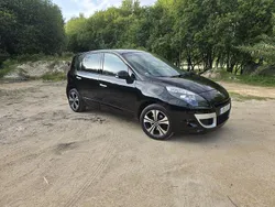 Usado 2011 Renault Scénic III Bose Edition Monovolume | € 6.500 (Super Preço)