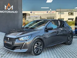 Cinza Usado 2023 Peugeot 208 Allure Citadino | € 20.750 (Preço justo)