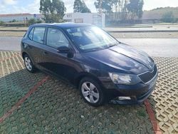 Preto Usado 2015 Skoda Fabia Citadino | € 6.000