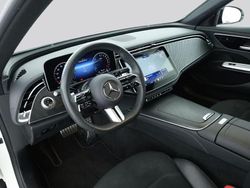 Branco Usado 2024 Mercedes E300 AMG line Carrinha | € 53.500
