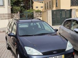Usado 2001 Ford Focus Sedan | € 1.000 (Bom preço)