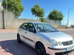 Cinzento Usado 2002 VW Polo Citadino | € 2.000 (Bom preço)