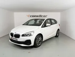 Branco Usado 2019 BMW 225 Active Tourer iPerformance Monovolume | € 19.480 (Preço justo)