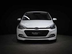 Branco Usado 2018 Hyundai i20 Coupé | € 12.950 (Preço justo)