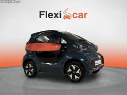 Azul Usado 2024 XEV Yoyo Citadino | € 12.890