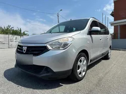 Cinzento Usado 2015 Dacia Lodgy Monovolume | € 5.500 (Bom preço)