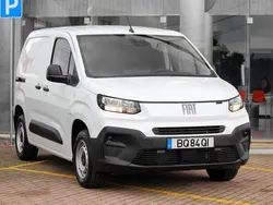 Branco Novo 2025 Fiat Doblò Monovolume | € 21.990 (Preço justo)