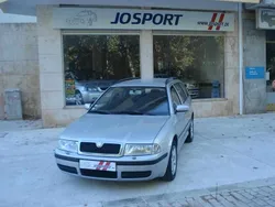 Cinzento Usado 2003 Skoda Octavia Carrinha | € 4.250