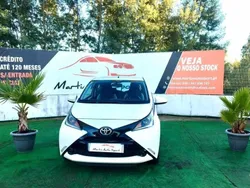 Branco Usado 2016 Toyota Aygo Citadino | € 10.500