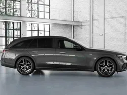 Cinzento Novo 2025 Mercedes E300 Carrinha | € 99.036