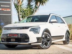 Branco Usado 2023 Kia e-Niro SUV | € 28.900 (Preço justo)