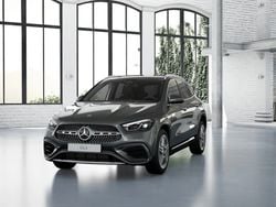 Cinzento Novo 2025 Mercedes GLA180 SUV | € 61.945