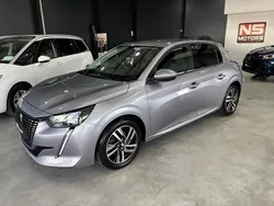 Cinzento Usado 2021 Peugeot 208 Allure Citadino | € 14.900 (Preço justo)