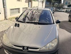 Usado 2001 Peugeot 206 Sedan | € 1.100 (Super Preço)