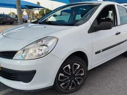 Usado 2008 Renault Clio II Sedan | € 3.850 (Preço elevado)
