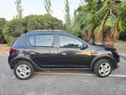 Preto Usado 2014 Dacia Sandero Stepway Citadino | € 7.000 (Super Preço)