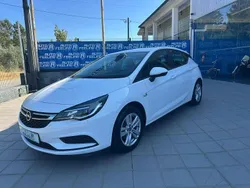 Branco Usado 2017 Opel Astra Dynamic | € 12.800 (Preço justo)