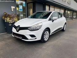 Branco Usado 2016 Renault Clio IV Zen Sedan | € 9.500 (Bom preço)