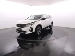 Branco Usado 2024 Peugeot 5008 Monovolume | € 35.900 (Preço justo)