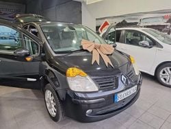 Cinza Usado 2006 Renault Modus Dynamique Monovolume | € 2.490 (Preço justo)