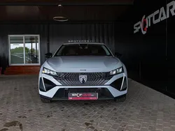 Branco Usado 2024 Peugeot 408 Allure Sedan | € 27.490 (Bom preço)