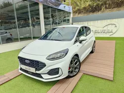 Branco Usado 2022 Ford Fiesta ST-Line Citadino | € 15.350 (Bom preço)