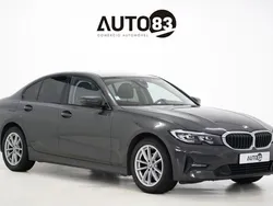 Cinza Usado 2019 BMW 318 Sedan | € 24.990 (Preço justo)