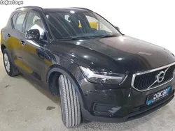 Preto Usado 2021 Volvo XC40 Momentum SUV | € 22.899 (Bom preço)