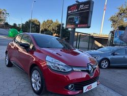 Vermelho Usado 2016 Renault Clio IV LIMITED Citadino | € 11.490 (Caro)