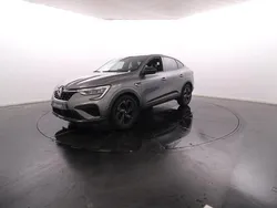 Cinzento Usado 2024 Renault Arkana SUV | € 34.900