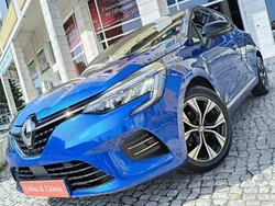 Azul Usado 2022 Renault Clio V LIMITED | € 15.500 (Preço justo)