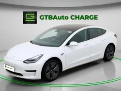 Branco Usado 2019 Tesla Model 3 Sedan | € 23.800 (Preço justo)