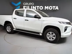 Branco Usado 2022 Mitsubishi L200 Invite Pickup | € 32.990 (Preço justo)