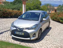 Usado 2015 Toyota Yaris Sedan | € 8.950 (Preço justo)