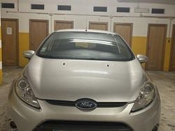 Usado 2008 Ford Fiesta Citadino | € 4.150 (Preço elevado)