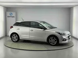 Cinzento Usado 2018 Hyundai i20 Comfort | € 13.490 (Caro)