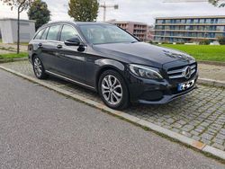 Usado 2015 Mercedes C220 Avantgarde Sedan | € 26.000 (Caro)