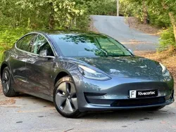 Cinza Usado 2019 Tesla Model 3 Sedan | € 21.995 (Preço justo)