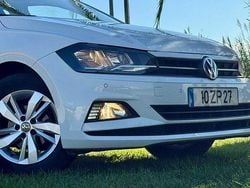 Branco Usado 2019 VW Polo Sedan | € 10.900