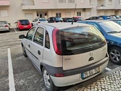 Usado 2002 Opel Corsa Sedan | € 1.400 (Bom preço)