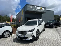 Branco Usado 2023 Peugeot e-2008 Style SUV | € 24.000 (Preço justo)