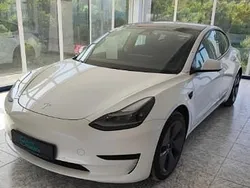 Branco Usado 2021 Tesla Model 3 Sedan | € 26.500 (Bom preço)