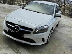 Branco Usado 2017 Mercedes A180 Citadino | € 16.350 (Bom preço)