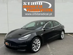 Preto Usado 2019 Tesla Model 3 Long Range Sedan | € 23.450 (Preço justo)