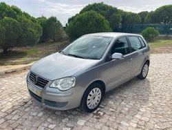 Cinzento Usado 2006 VW Polo Sedan | € 3.900 (Preço justo)