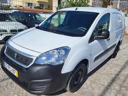 Branco Usado 2016 Peugeot Partner Van | € 9.900 (Preço justo)