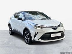 Branco Usado 2023 Toyota C-HR SUV | € 31.250 (Preço justo)